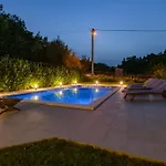 Villa Latica Dicmo