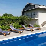 Latica Villa *